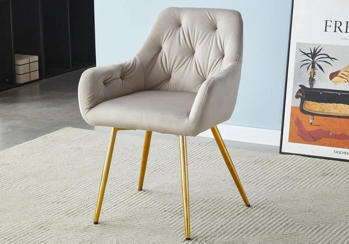Ensemble table marbre beige et 4 chaises dorées | Dyax