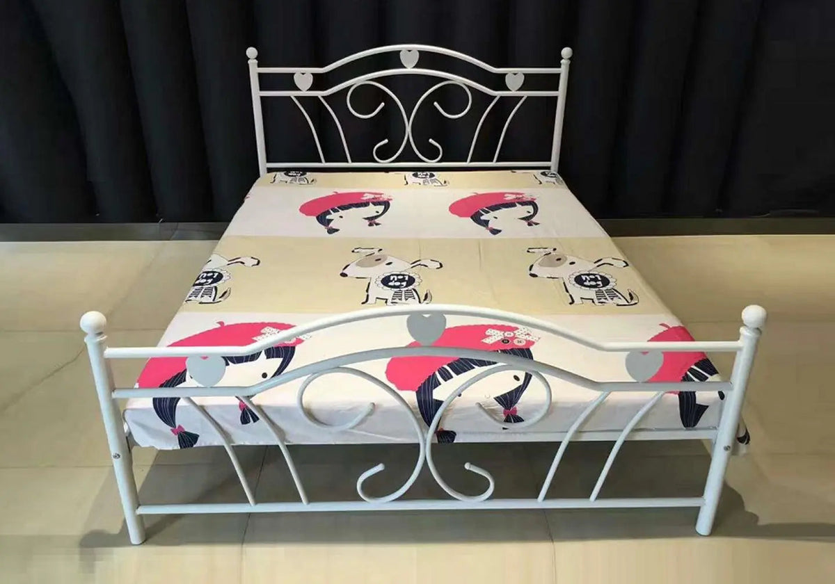 Lit simple en métal blanc pour chambre moderne | Ugo