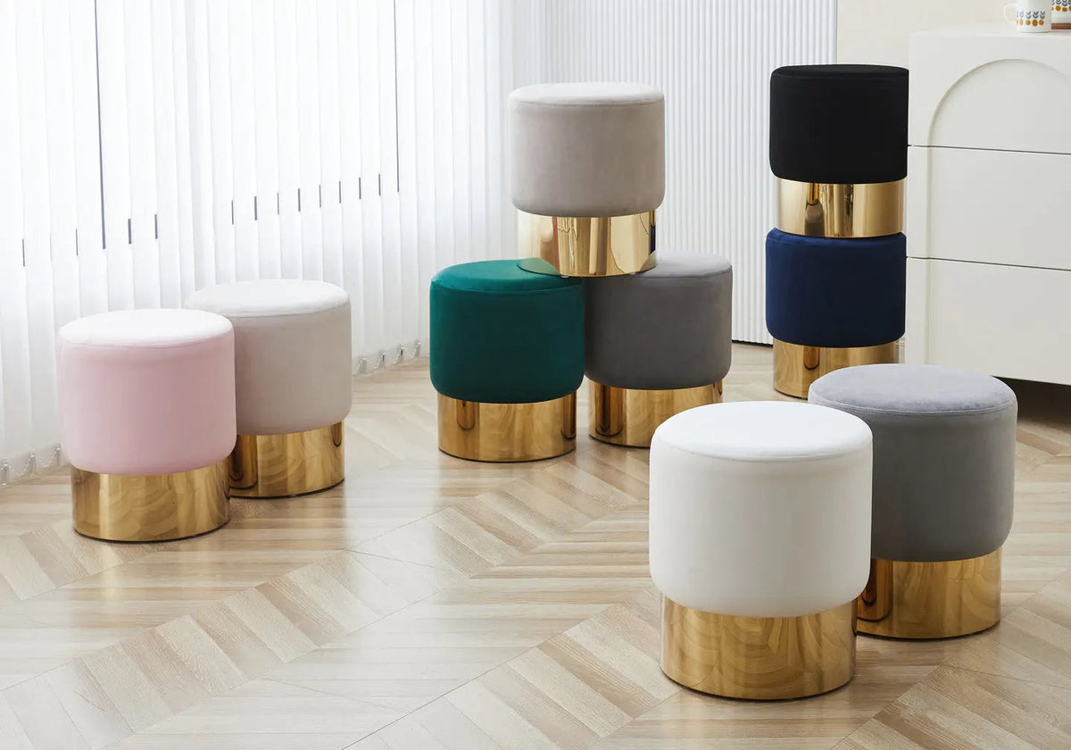 Pouf design velours écru et base en métal doré | Vexta