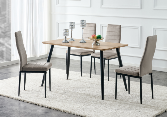 Table à manger chêne clair et pieds en métal noir | Nico