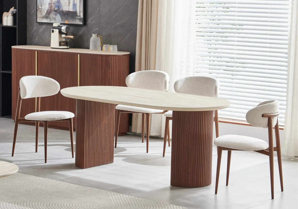 Ensemble table ovale travertin et chaises noyer | Zylo
