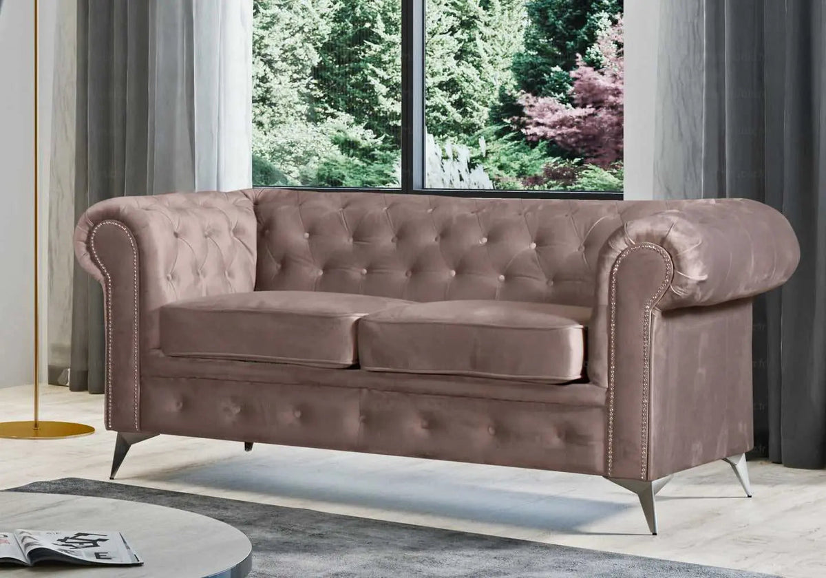 Canapé chesterfield en beige capitonné | Nexo