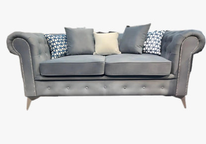 Canapé chesterfield capitonné en gris | Nexo