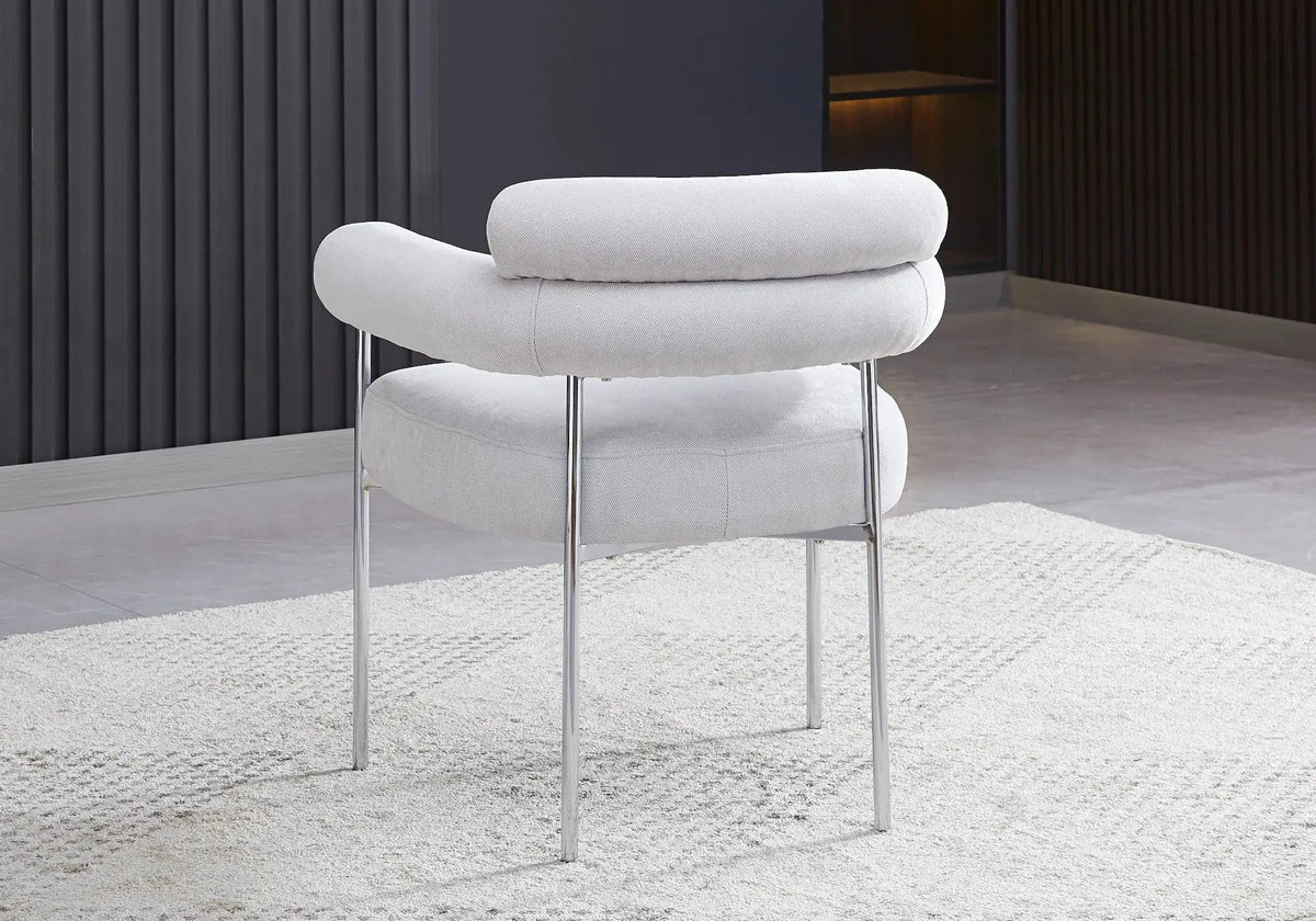 Fauteuil de table bouclé gris avec pieds argentés | Kove