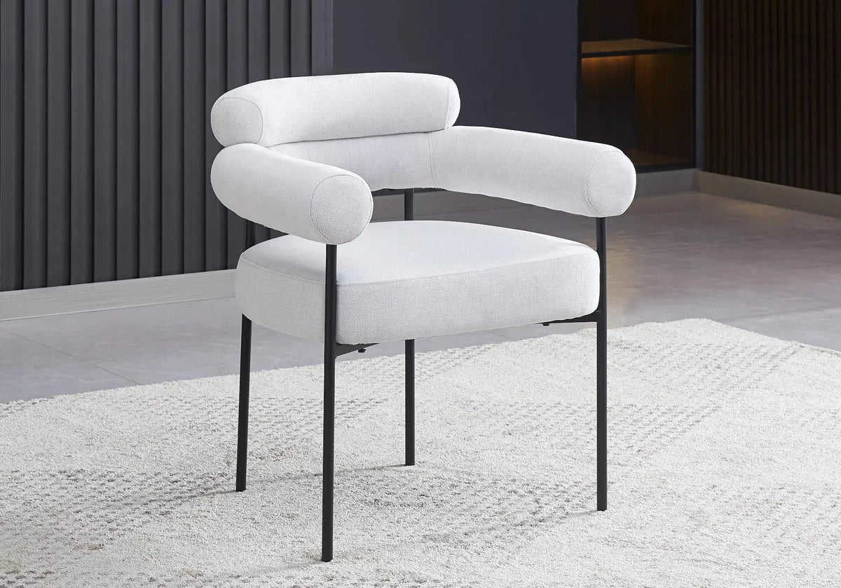Fauteuil de table bouclé gris et pieds noirs | Kove