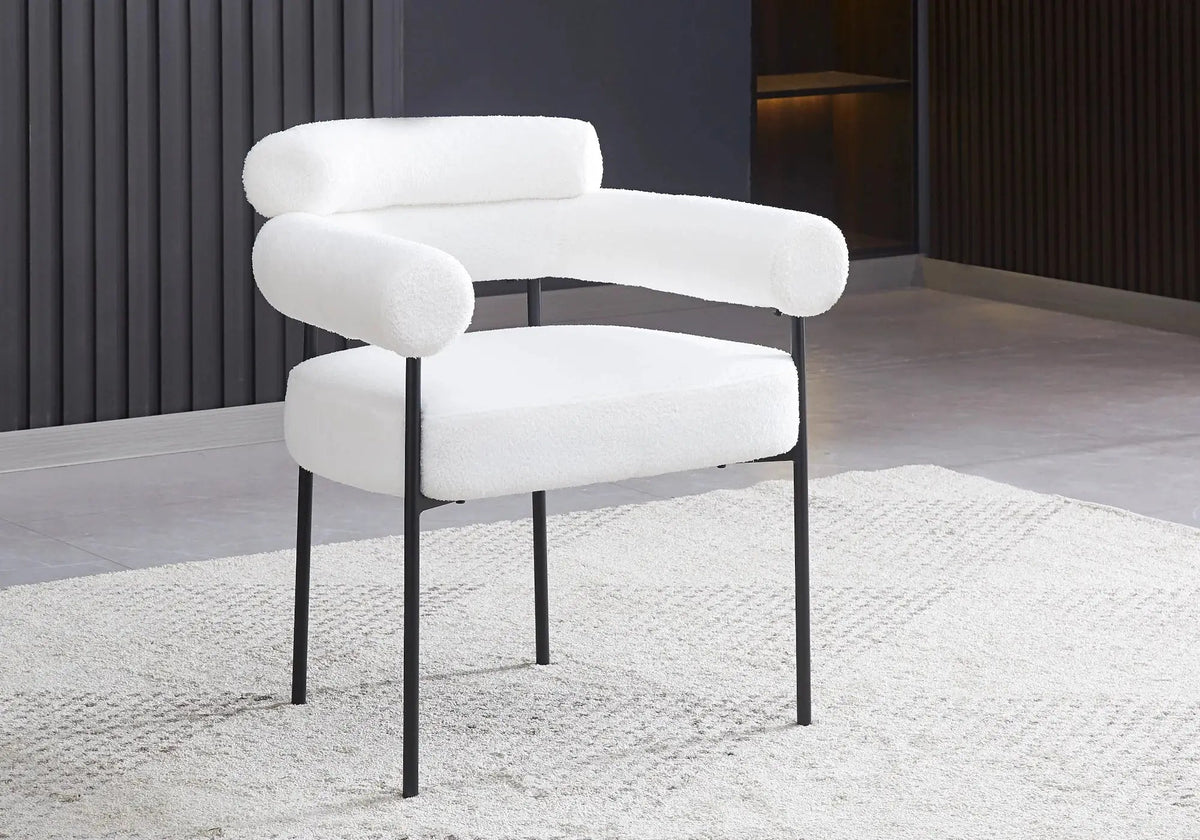 Fauteuil de table bouclé gris et pieds noirs | Kove