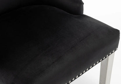 Chaise capitonnée noir tête de lion | Kreo