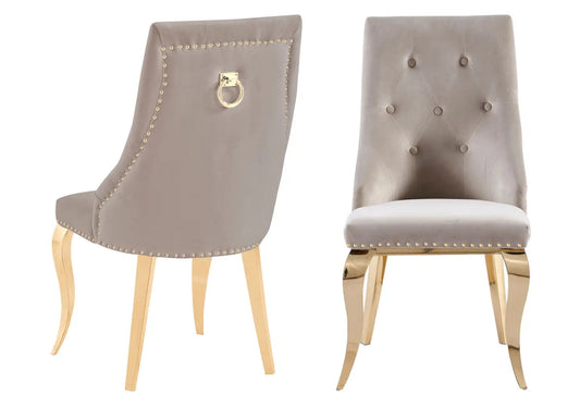 Chaises cloutées en moka et anneau doré | Kalyx