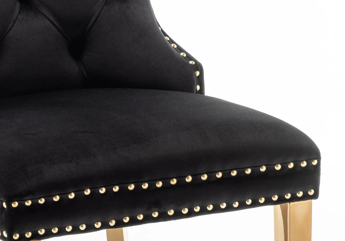 Lot de 2 chaises en noir avec poignée dorée | Vexta