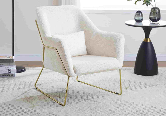 Fauteuil design en beige aux détails dorés | Zylo