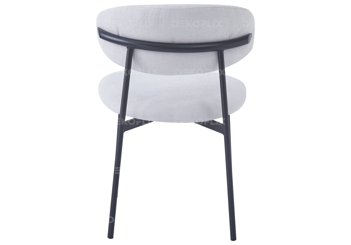 Lot de 4 chaises en beige et pieds noirs | Vexta