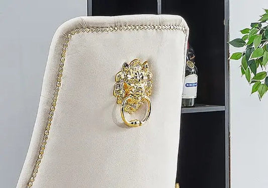 Lot de 4 chaises en taupe à tête de lion | Aerix