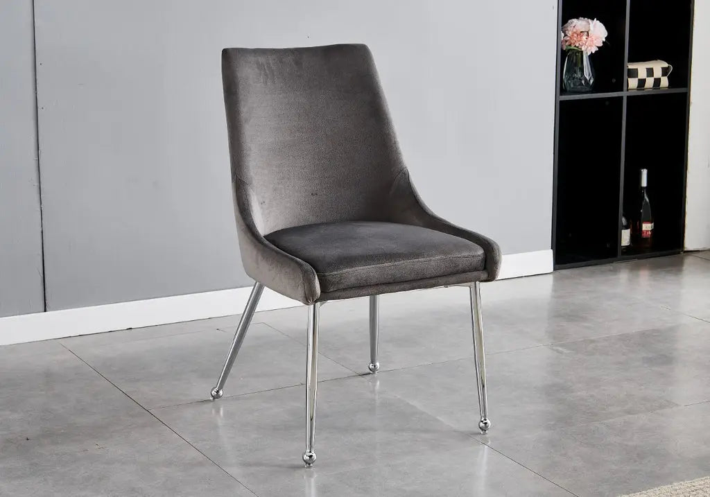 Lot de 4 chaises en gris et pieds argentés | Velox