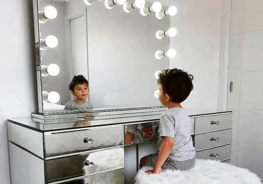 Meuble coiffeuse en miroir design et élégant | Nexa