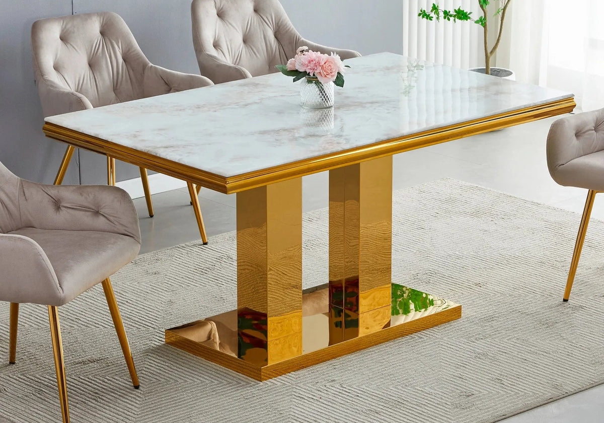 Ensemble table marbre beige et 4 chaises dorées | Dyax
