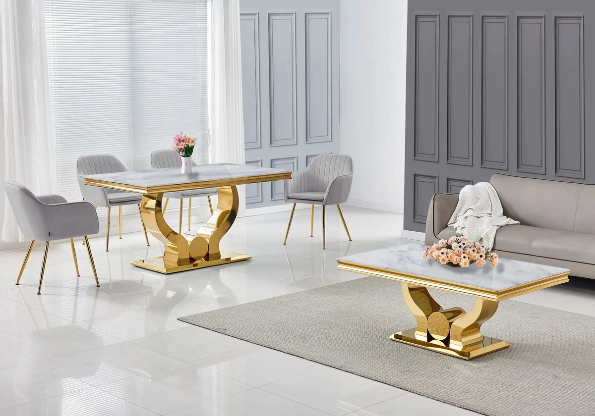 Ensemble table marbre beige et chaises dorées | Juno