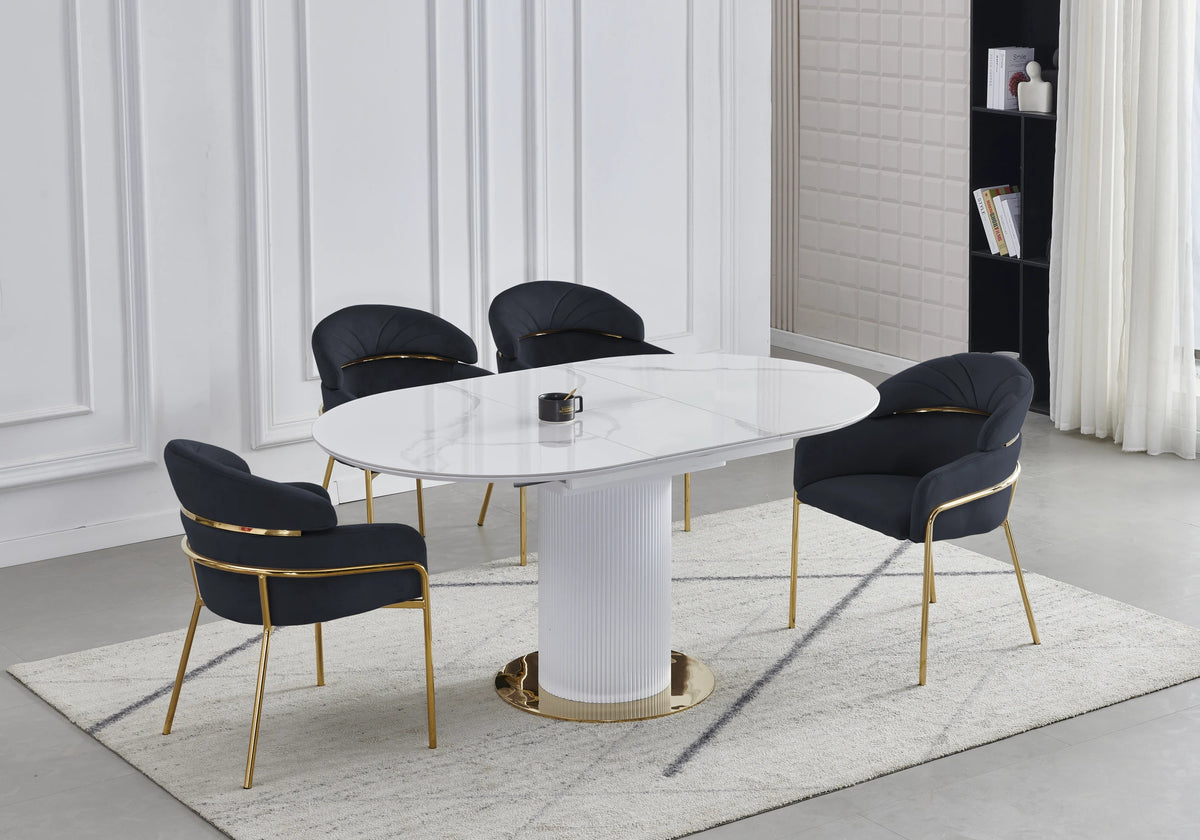 Lot de 4 chaises en noir et pieds dorés | Beda