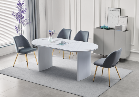 Ensemble table marbre beige et chaises dorées | Zivo