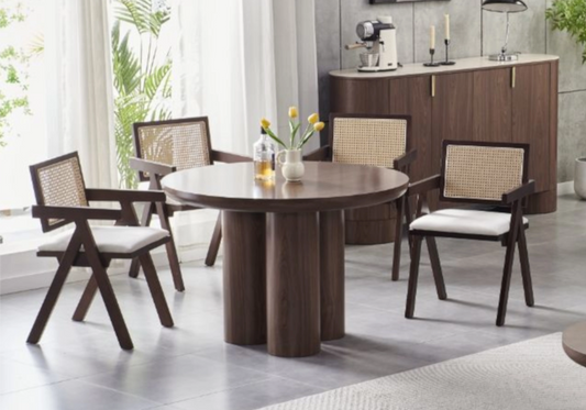 Ensemble table ronde noyer et chaises cannage | Zenth