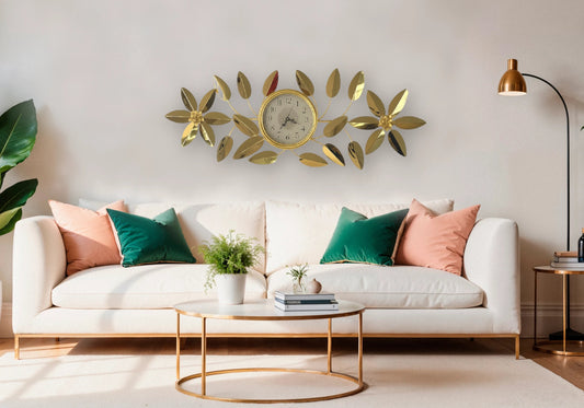 Horloge murale silencieuse fleur en métal doré | Kreo