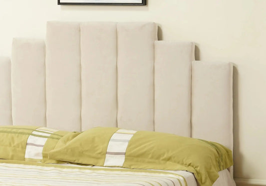 Lit double capitonné en beige élégant | Zynto