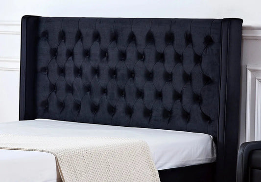 Lit capitonné en noir style chesterfield | Nuvio