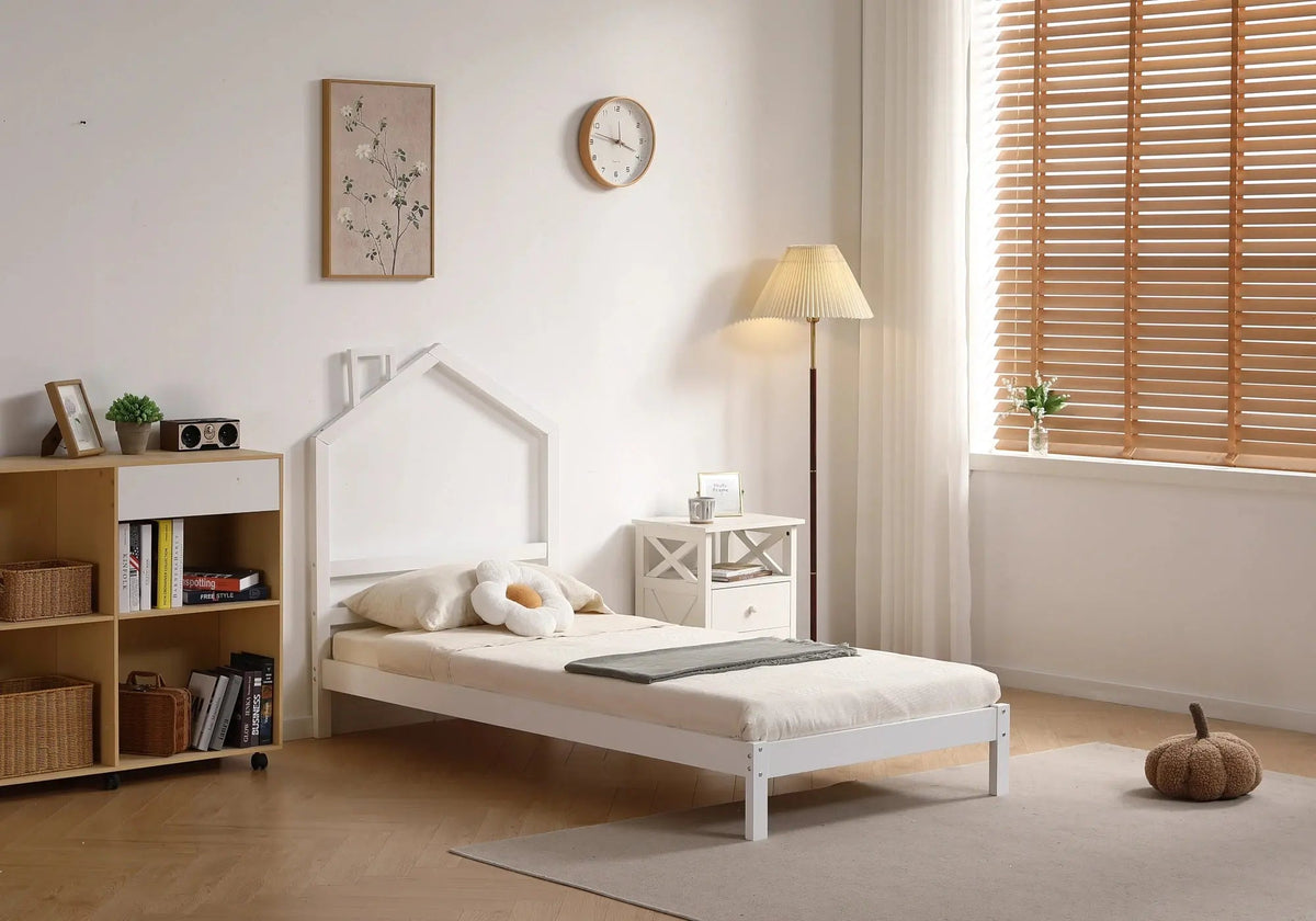 Lit enfant bois gris avec tête de lit maison | Kryx