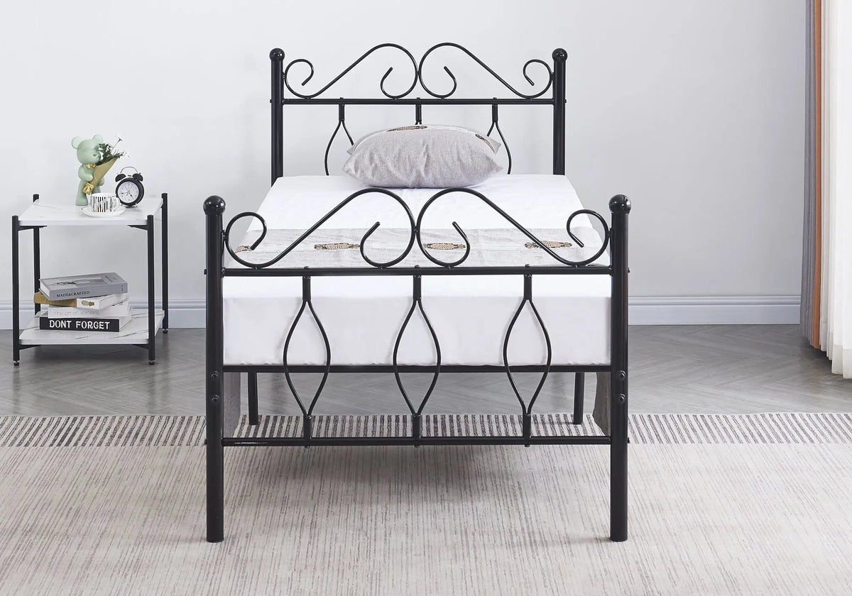 Lit en métal noir robuste pour chambre moderne | Kaelo