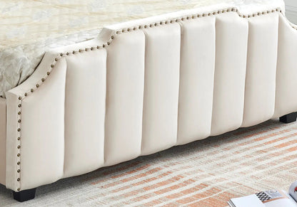 Lit double capitonné chesterfield en beige | Solo