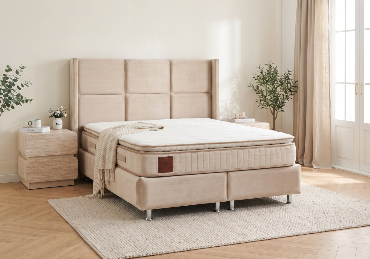 Lit coffre en velours beige capitonné | Opium