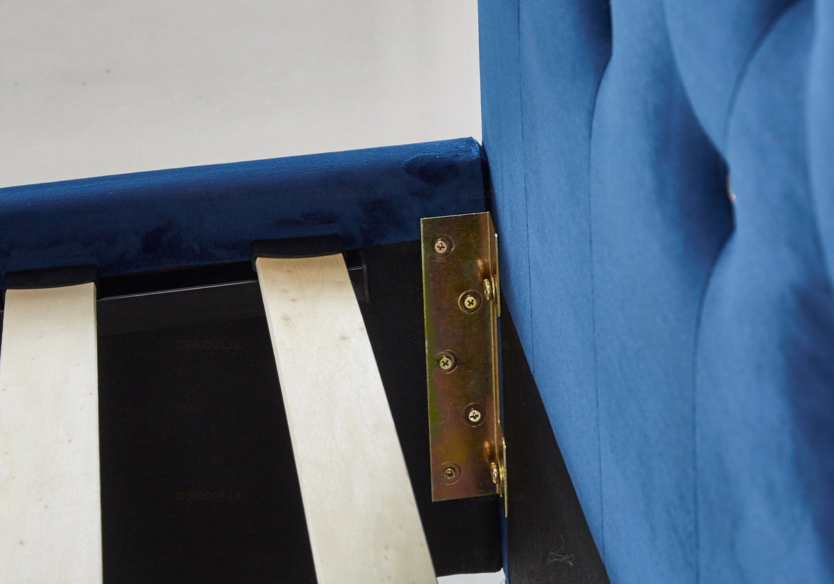 Lit double capitonné en bleu avec strass | Cora