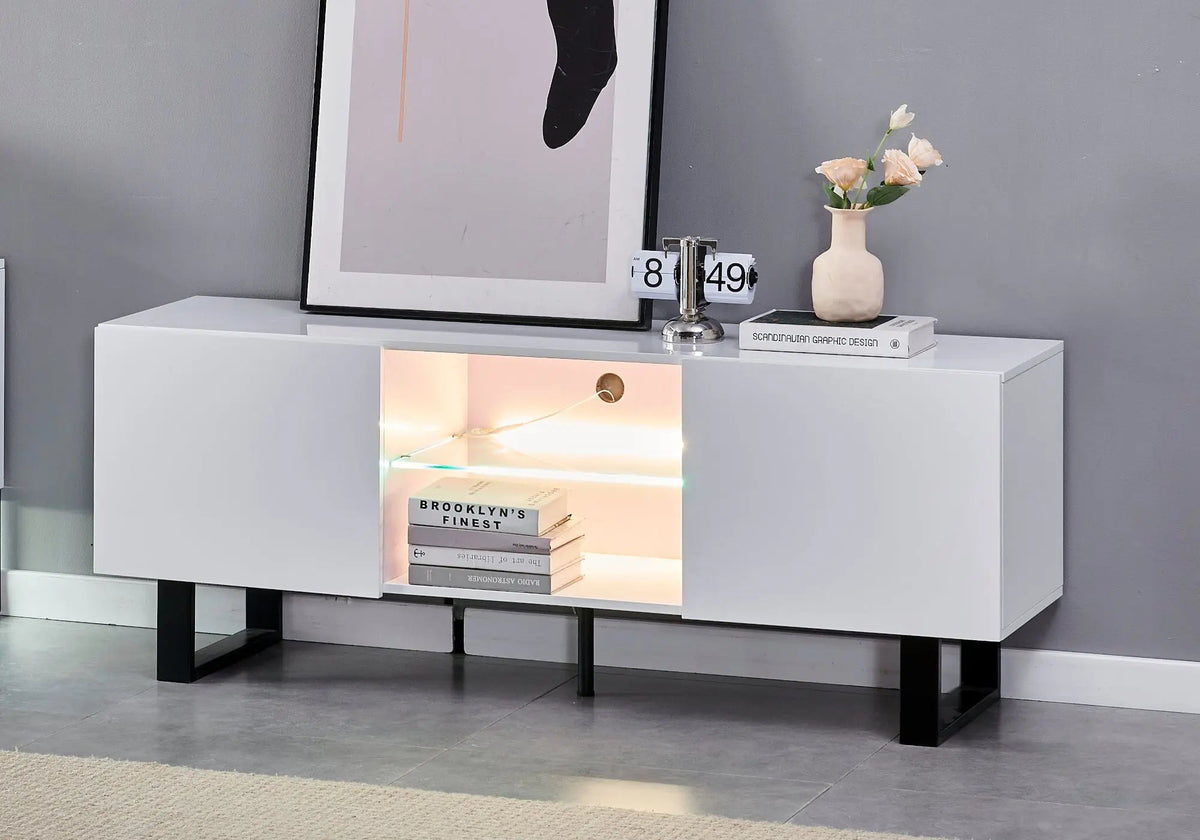 Meuble tv design laqué blanc brillant avec led | Zumi