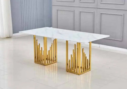 Table à manger effet marbre blanc et métal doré | Novix