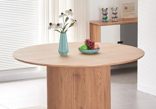 Table à manger ronde finition chêne pour salon | Klyro