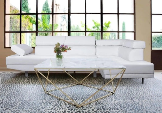 Table basse carrée dorée effet marbre blanc | Zenvia