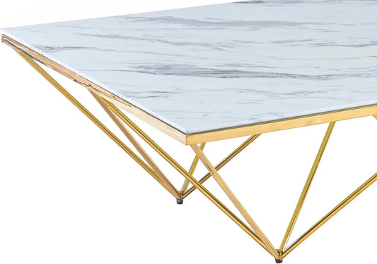 Table basse design en métal doré effet marbre | Zenvia