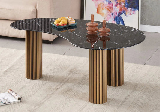 Table basse dorée et marbre noir pour salon | Klyro