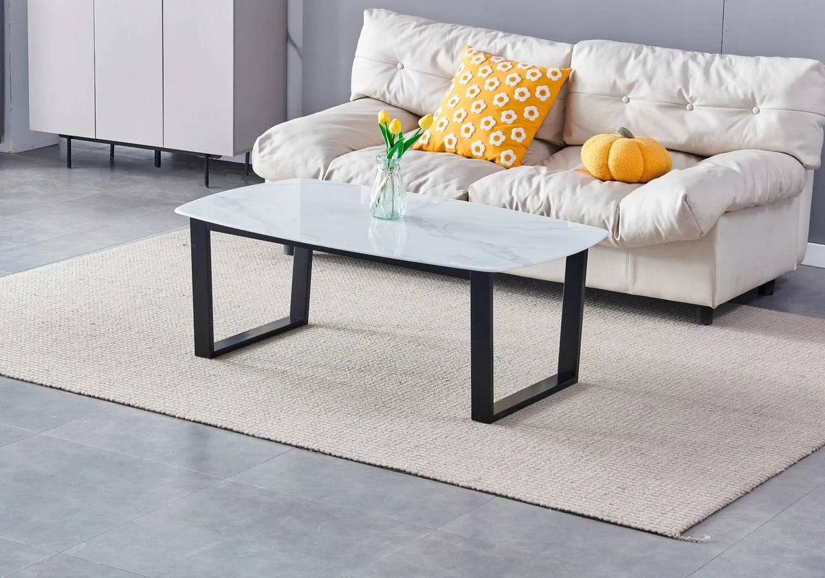 Table basse noire et marbre blanc pour salon moderne | Kora
