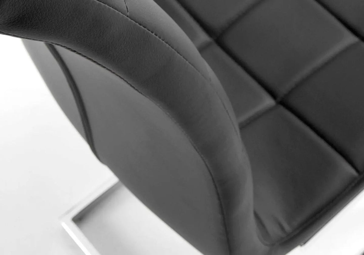 Table à manger chêne et verre avec 6 chaises noires | Elora
