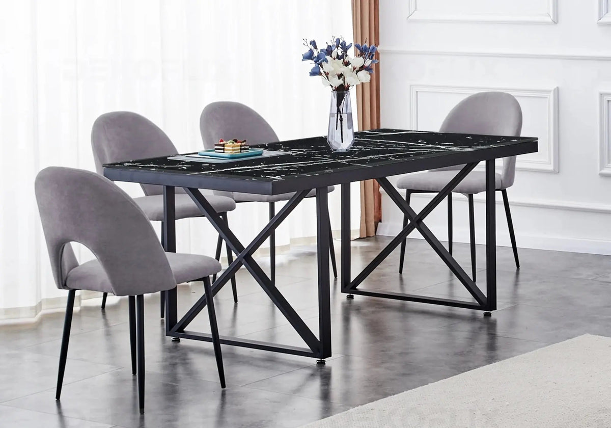 Ensemble table marbre noir et chaises anthracite | Zyra