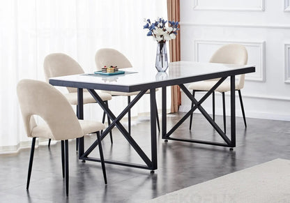 Table noire marbre blanc et chaises velours beiges | Zyra