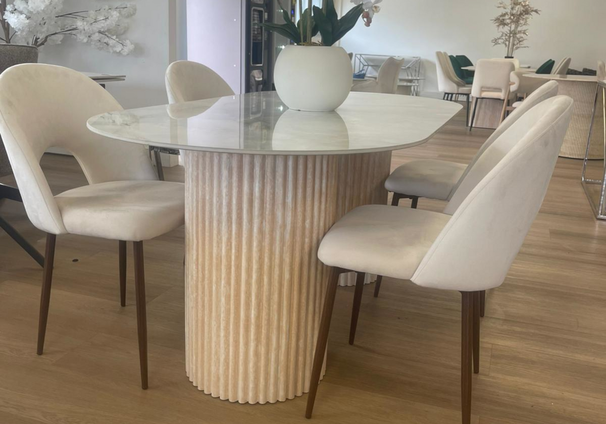 Table à manger ovale marbre onyx et travertin | Kaelis