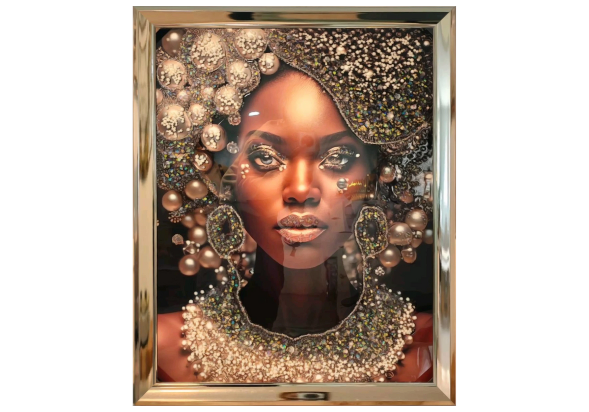 Tableau femme africaine perles et cristaux dorés | Kynox